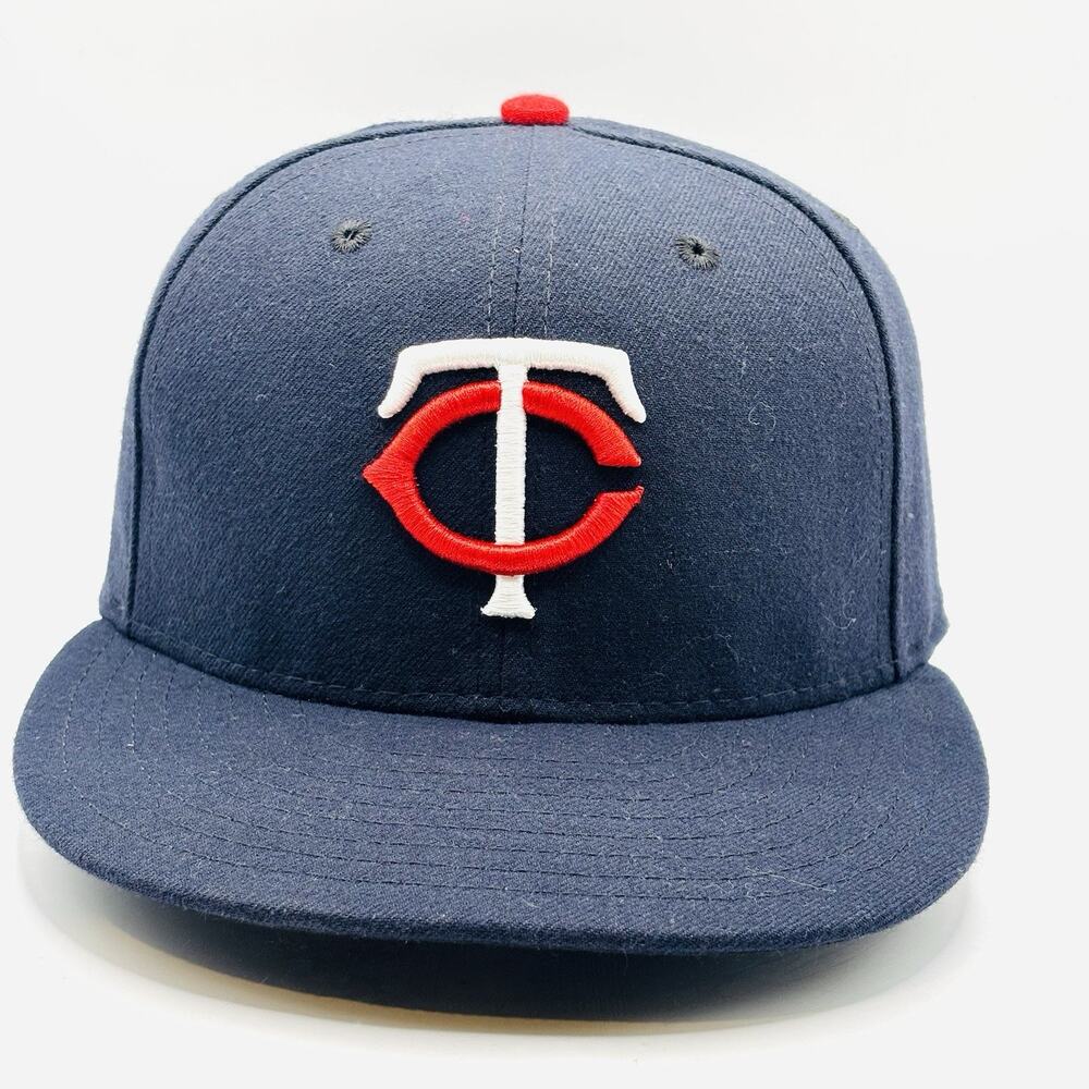 Minnesota Twins Hat Cap Fitted 7 1/4 New Era MLB Blue USA VTG
